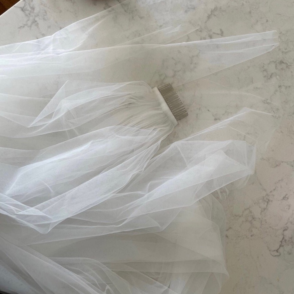 Elegant Ivory cathedral veil